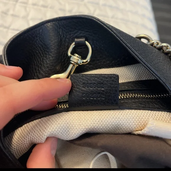 Gucci Black Leather Chain Shoulder Bag - Picture 7 of 8